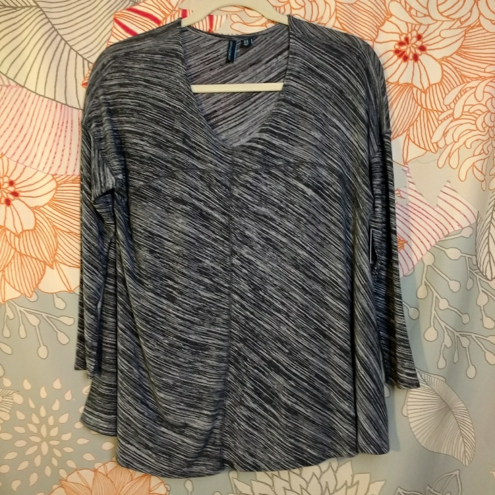 Cynthia Rowley Drapey V Neck Top 1X